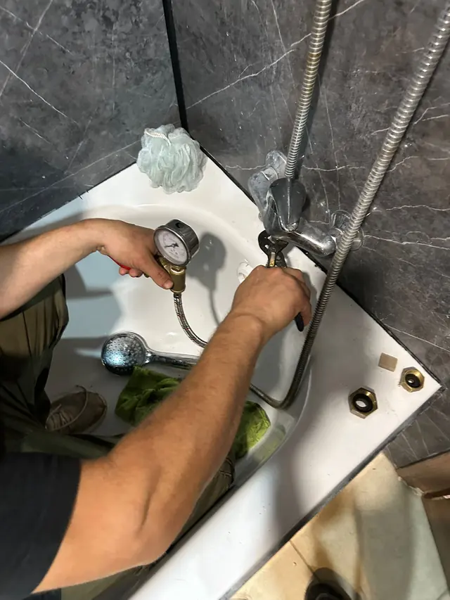 ידיים מחברות מד לחץ לברז האמבטיה לבדיקת לחץ